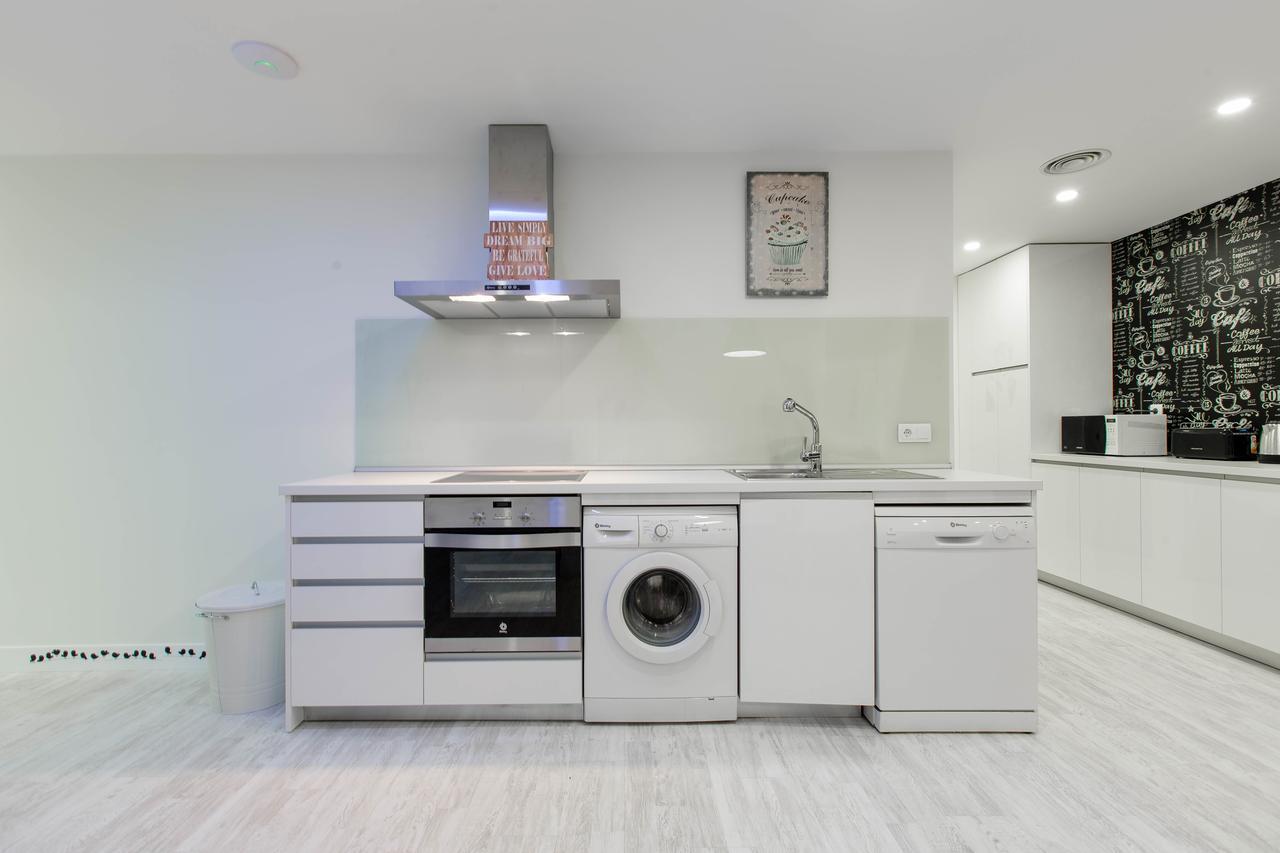 Bookinmadrid Com - Cascorro Sq 18 Pax Lägenhet Exteriör bild