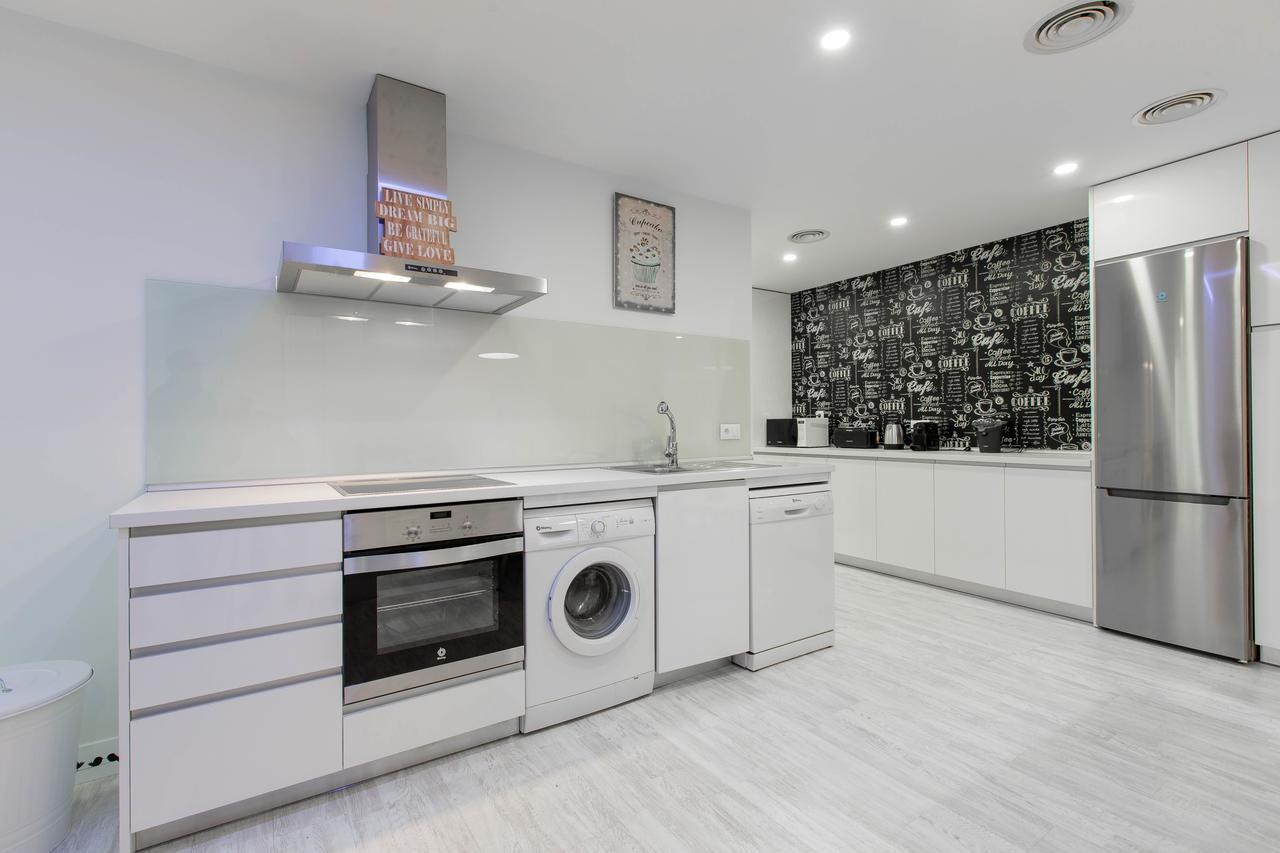 Bookinmadrid Com - Cascorro Sq 18 Pax Lägenhet Exteriör bild