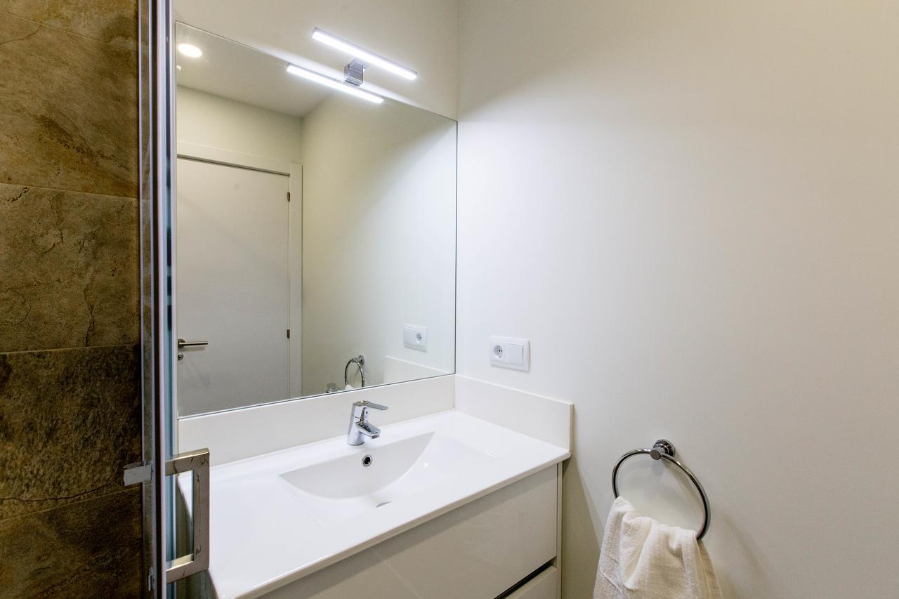 Bookinmadrid Com - Cascorro Sq 18 Pax Lägenhet Exteriör bild