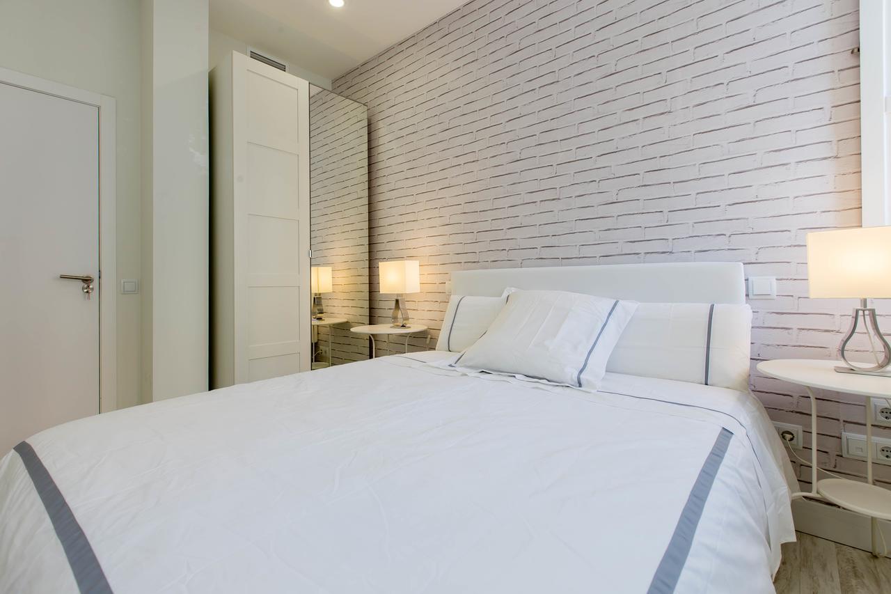 Bookinmadrid Com - Cascorro Sq 18 Pax Lägenhet Exteriör bild