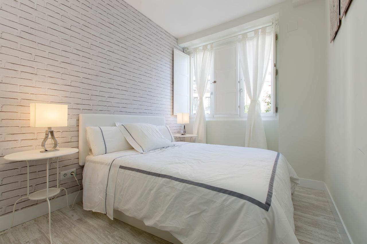 Bookinmadrid Com - Cascorro Sq 18 Pax Lägenhet Exteriör bild