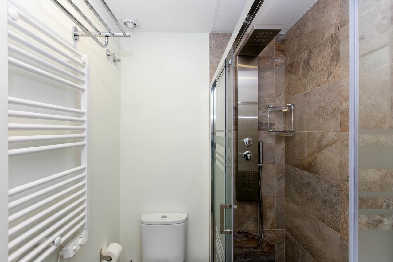 Bookinmadrid Com - Cascorro Sq 18 Pax Lägenhet Exteriör bild