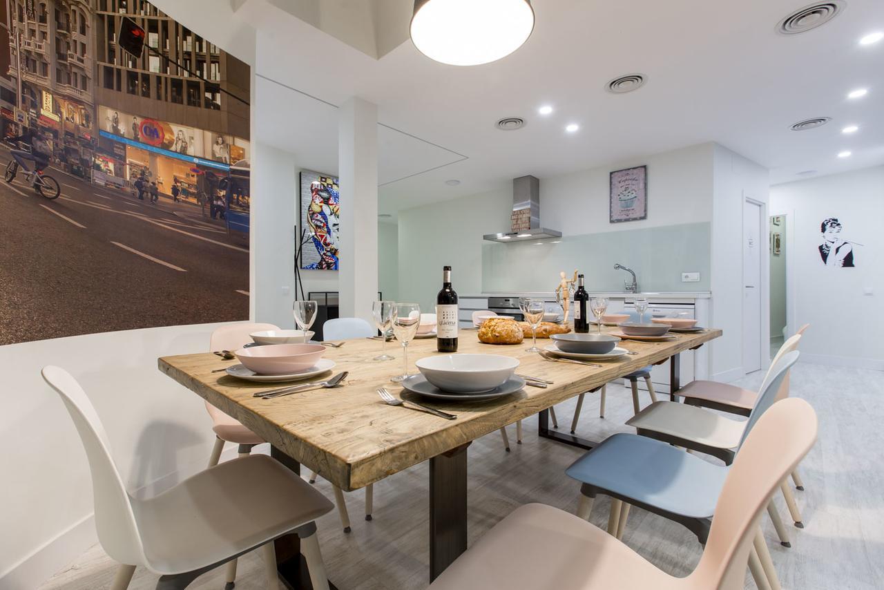 Bookinmadrid Com - Cascorro Sq 18 Pax Lägenhet Exteriör bild