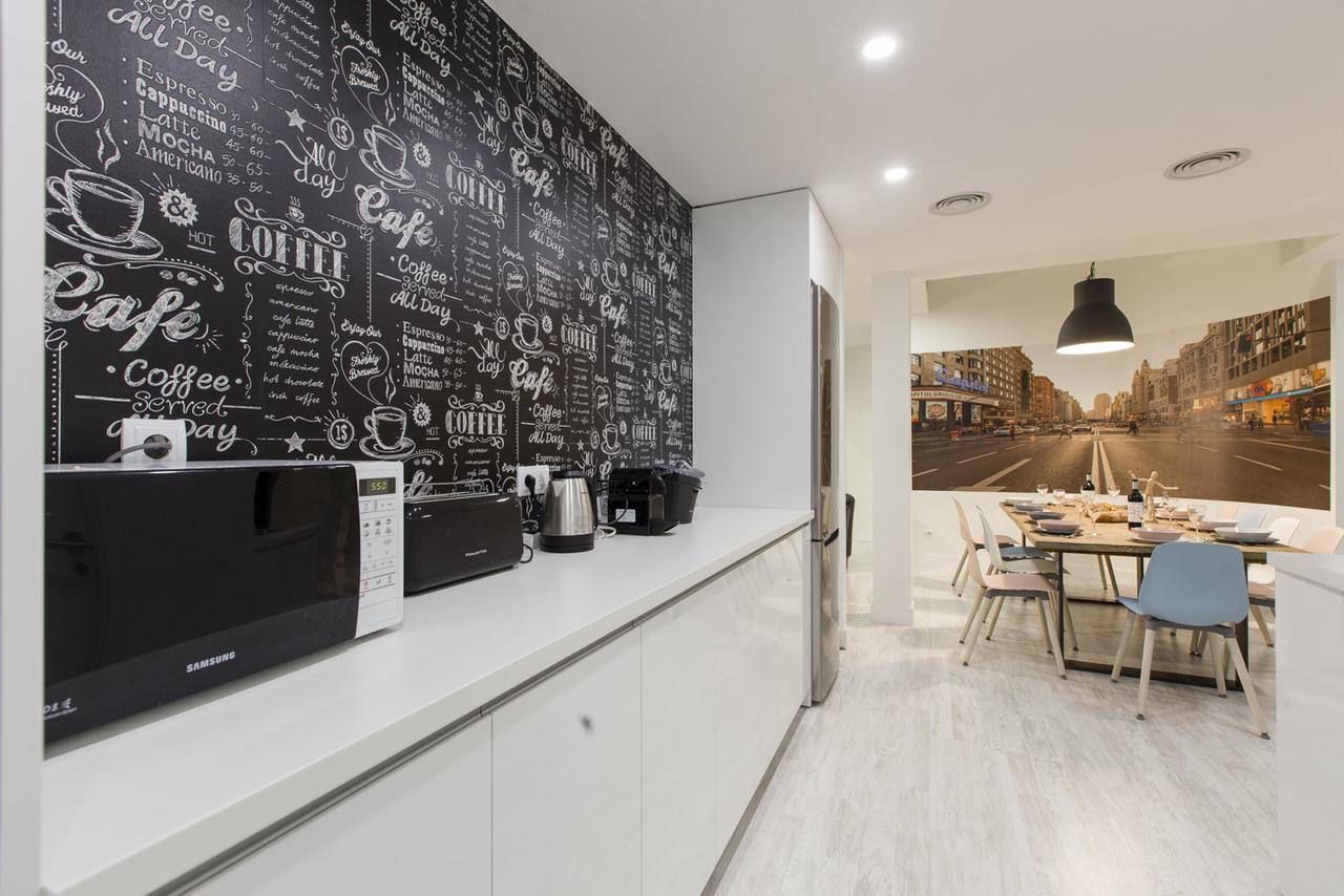Bookinmadrid Com - Cascorro Sq 18 Pax Lägenhet Exteriör bild